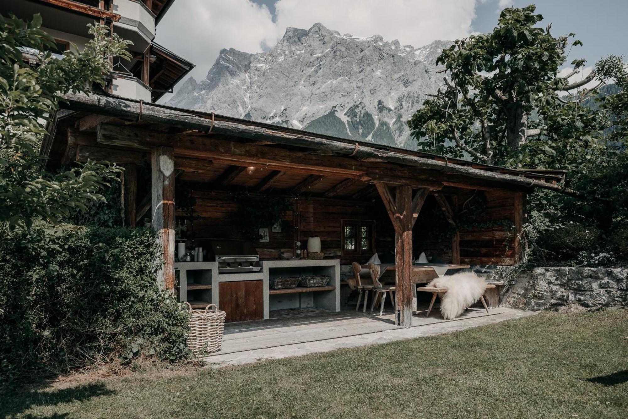 Alpenappartements Cristall Ehrwald Exteriör bild