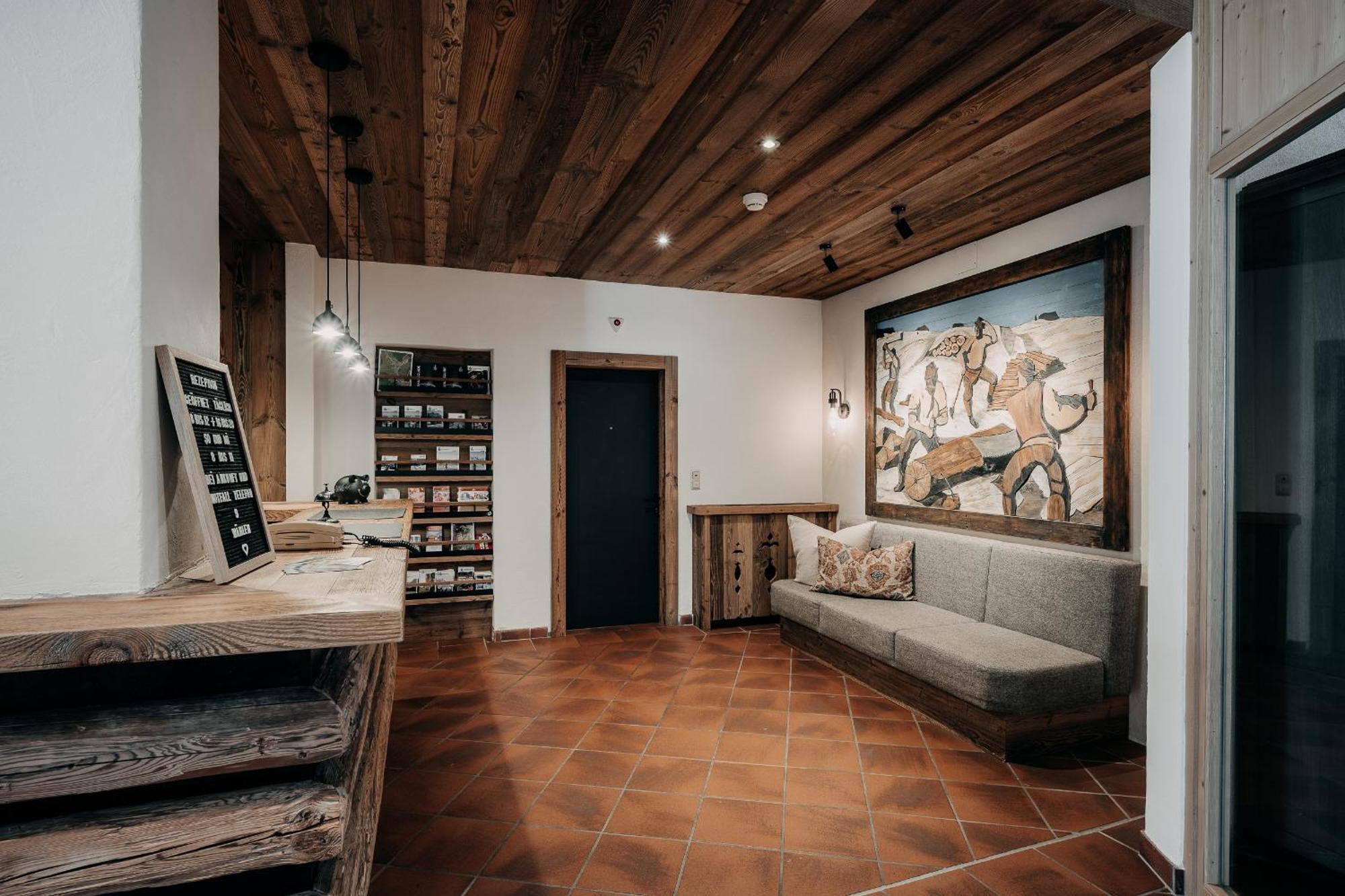 Alpenappartements Cristall Ehrwald Exteriör bild
