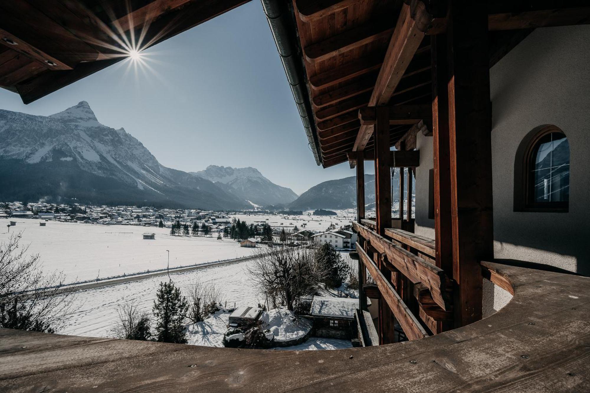 Alpenappartements Cristall Ehrwald Exteriör bild